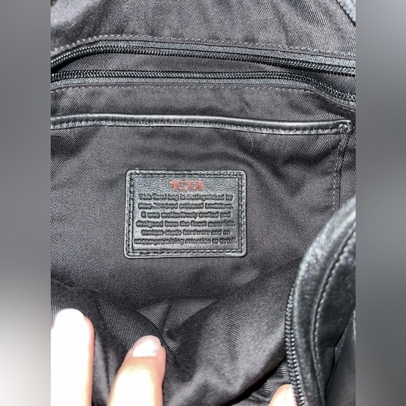 TUMI Genuine leather shoulder bag for man "Man's Bag" - Picture 12 of 12